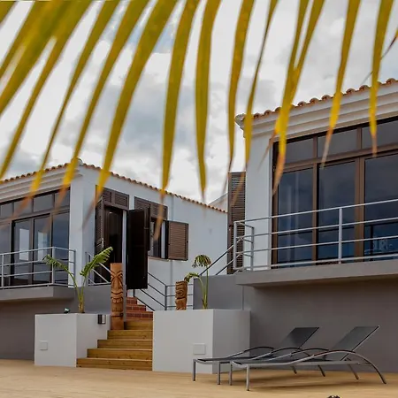 Line Up Kite & Surf Camp * Corralejo