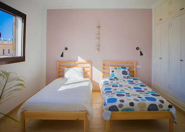 Line Up Kite & Surf Camp ゲストハウス *