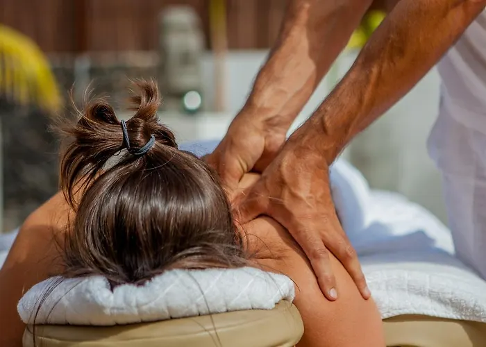 Line Up Kite & Surf Camp コラレホ