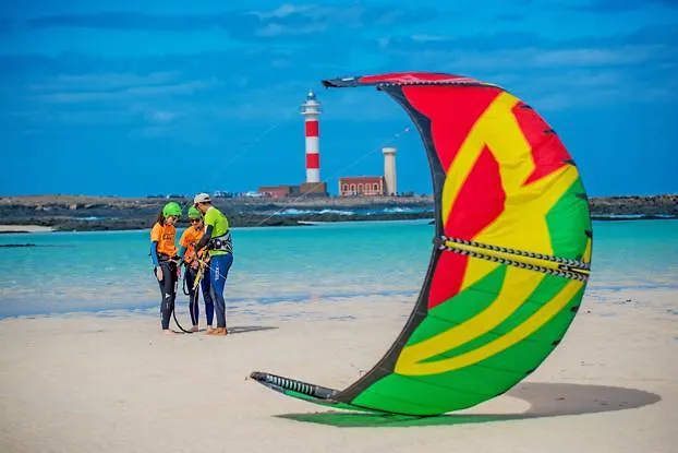 Line Up Kite & Surf Camp