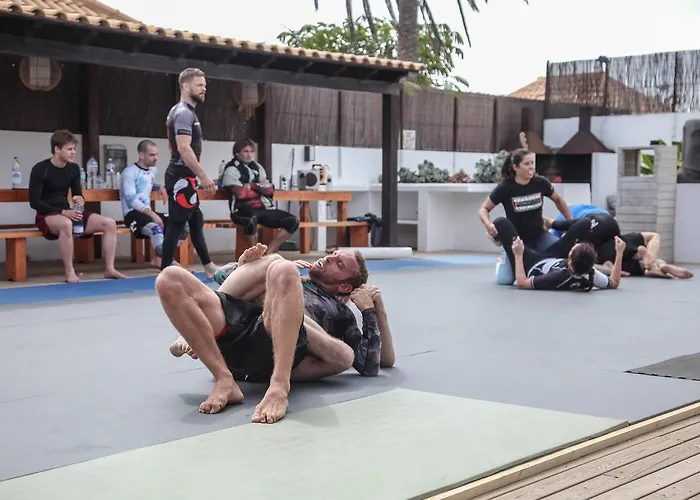 ゲストハウス Line Up Kite & Surf Camp *