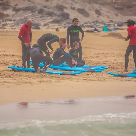 Line Up Kite & Surf Camp 코라레호